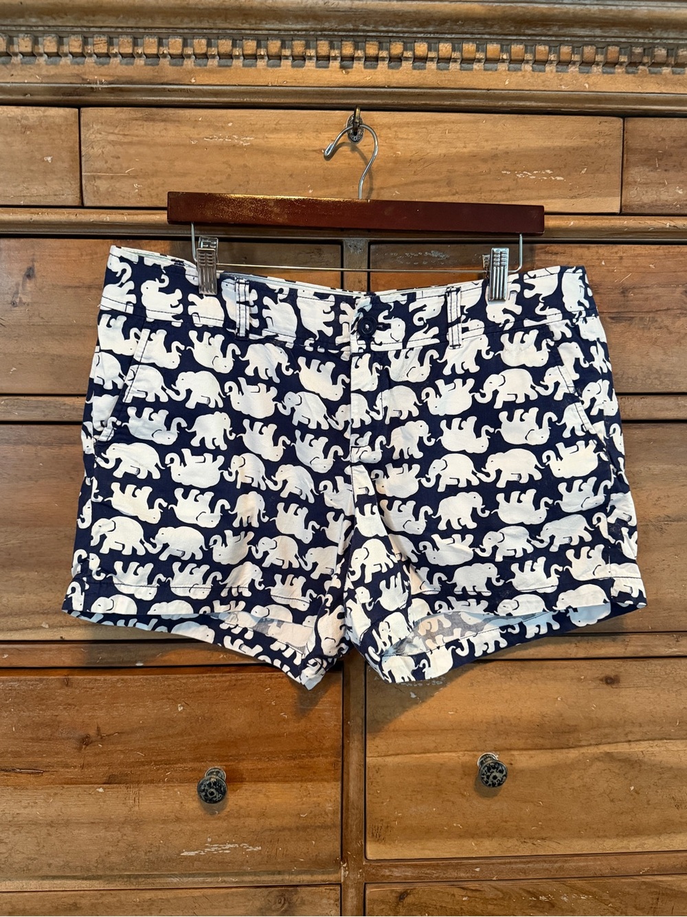 Lilly Pulitzer Blue Tusk Navy & White Elephant-Print Cotton Callahan Shorts